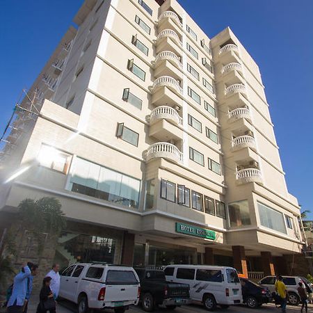 Hotel Essencia Dumaguete City Esterno foto
