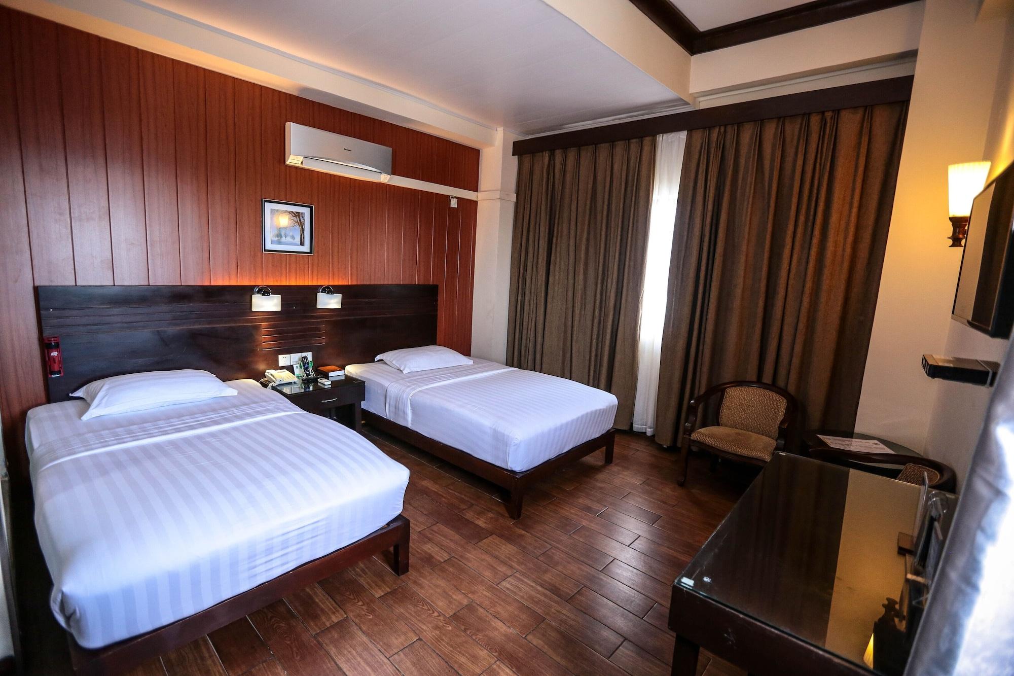 Hotel Essencia Dumaguete City Esterno foto