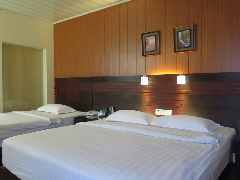 Hotel Essencia Dumaguete City Esterno foto