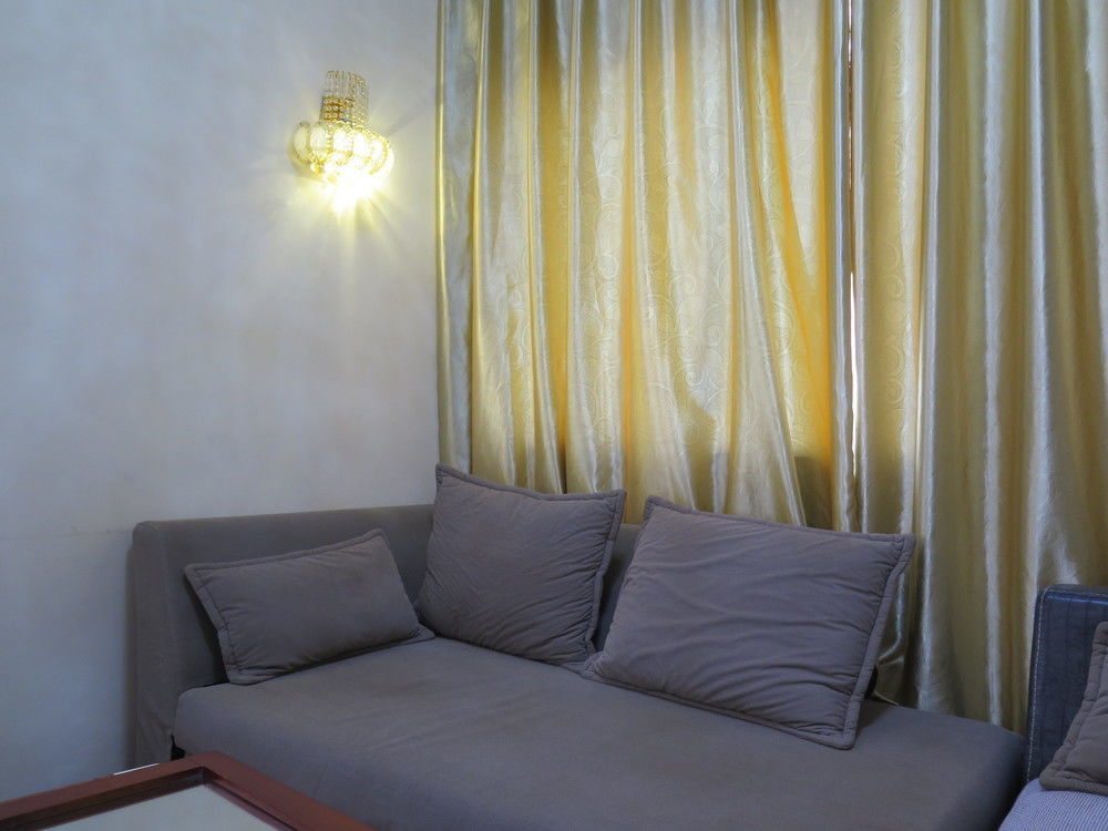 Hotel Essencia Dumaguete City Esterno foto
