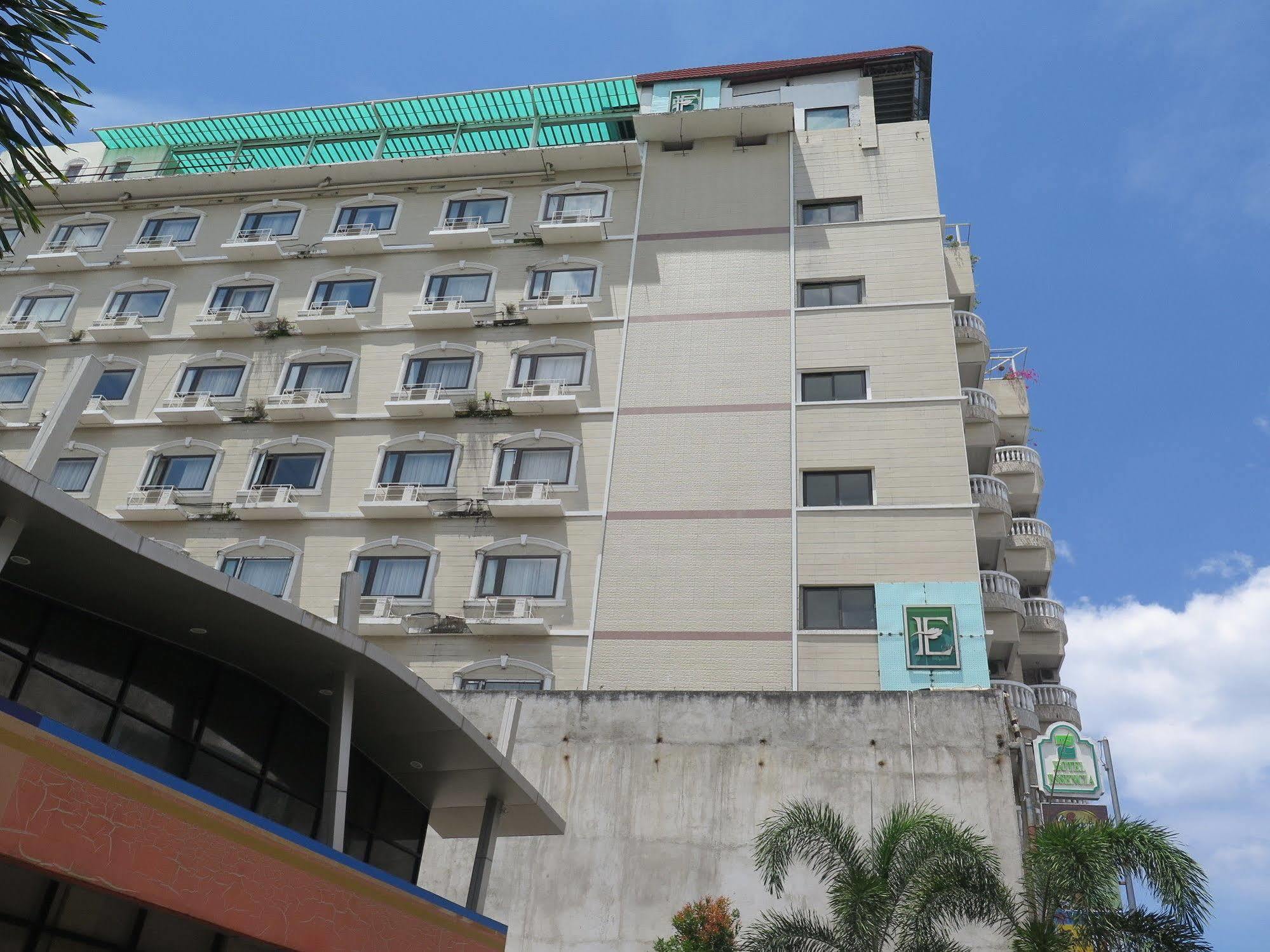 Hotel Essencia Dumaguete City Esterno foto