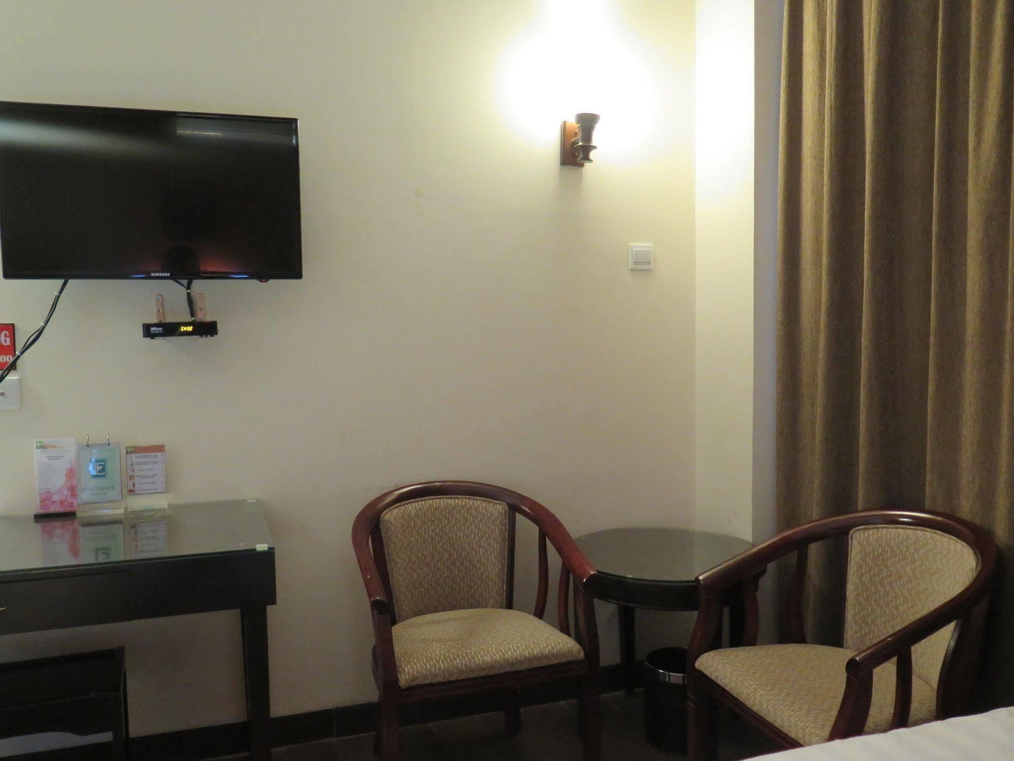Hotel Essencia Dumaguete City Esterno foto