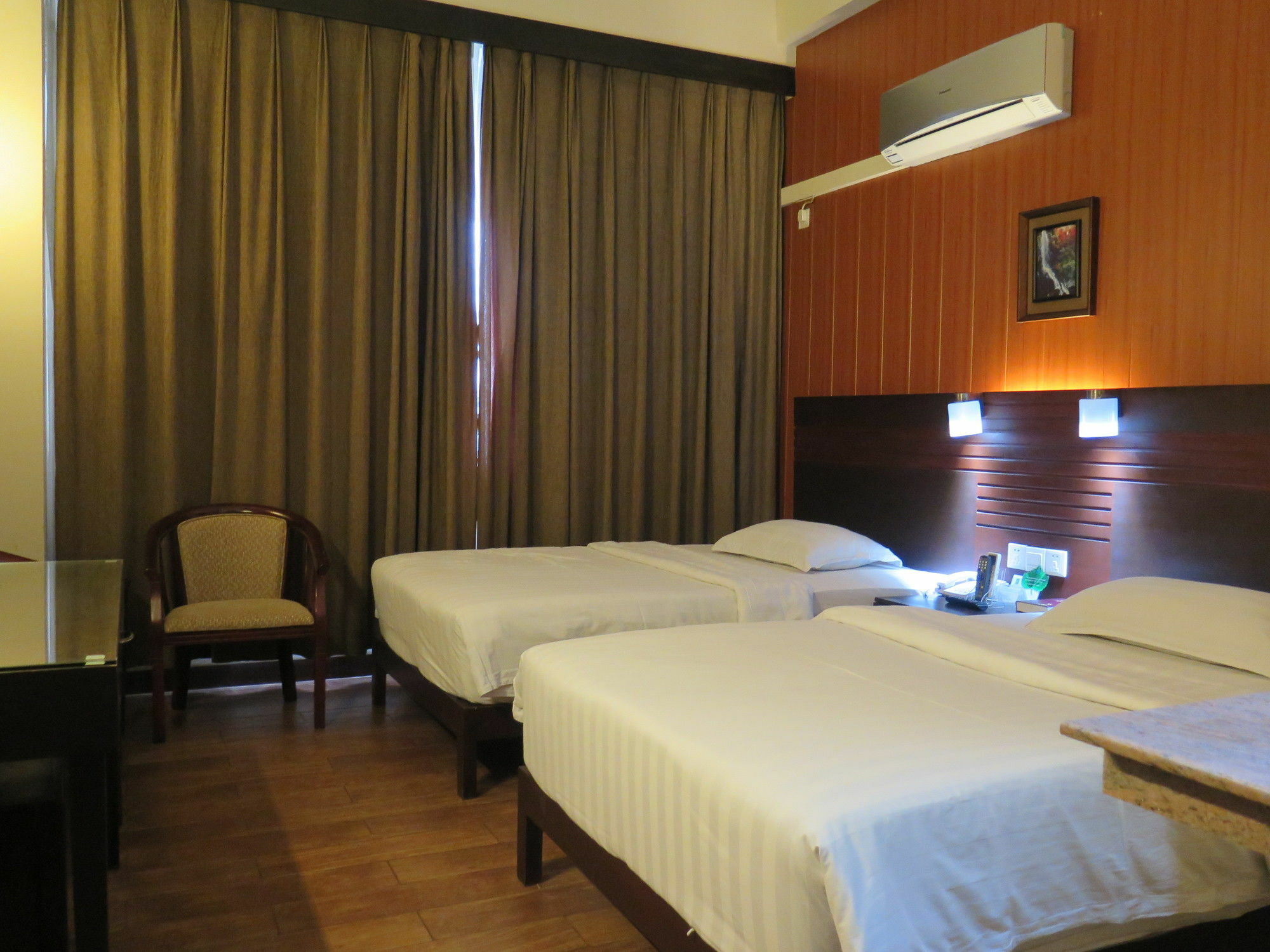 Hotel Essencia Dumaguete City Esterno foto