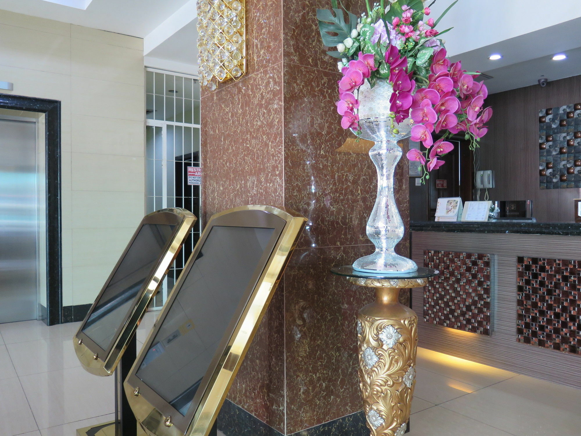 Hotel Essencia Dumaguete City Esterno foto